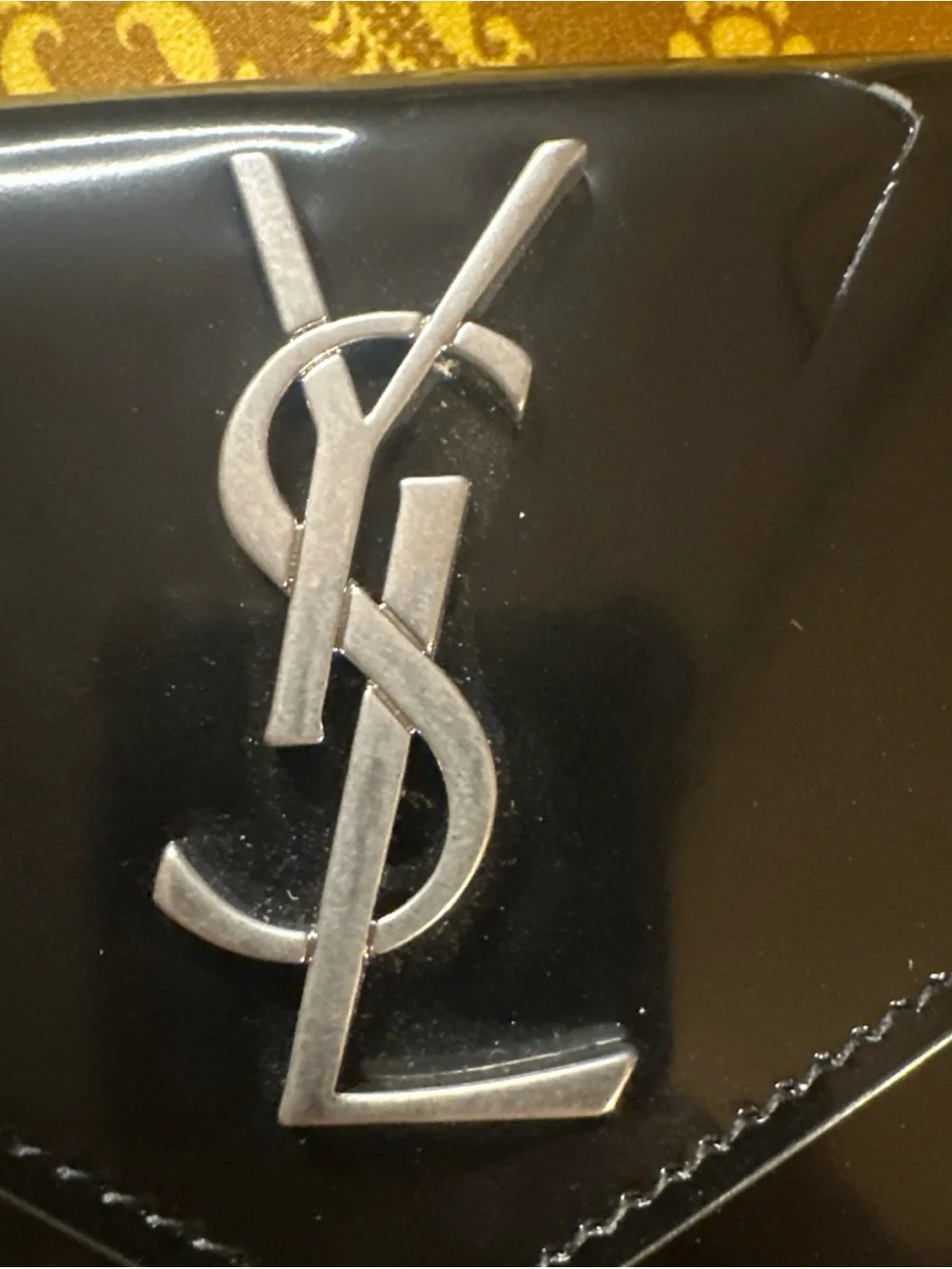 Yves Saint Laurent Cassandra Wallet Patent Calfskin with Silver YSL Emblem - Picture 2 of 15